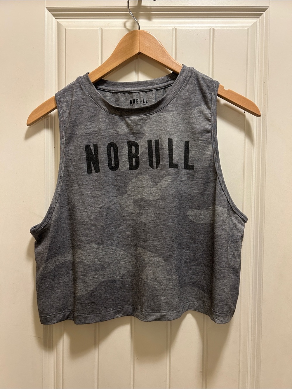 NOBULL Gray L Cropped camo Muscle Tank with Logo